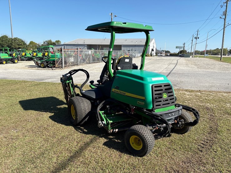 john-deere-7700-image-9