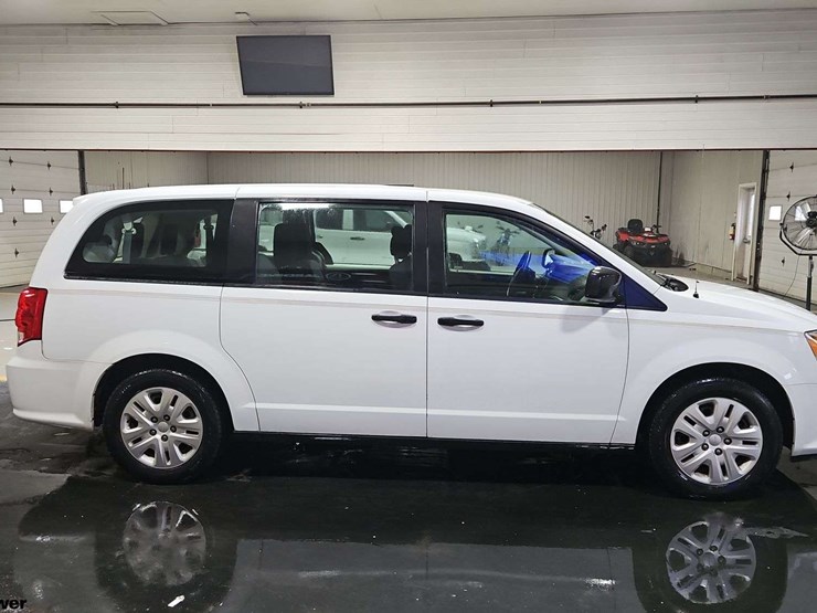dodge-grand-caravan-image-6