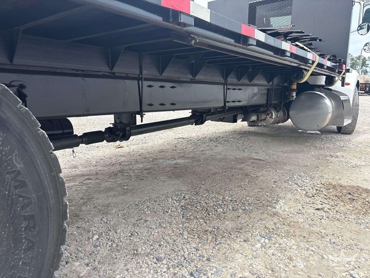 2019-peterbilt-330-24ft.-s/a-flatbed-truck-image-37