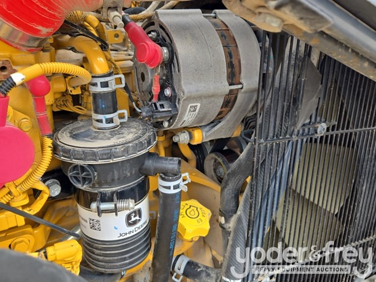 2020-deere-310sl-image-52