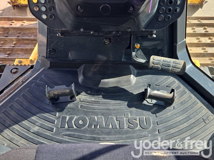2023-komatsu-d61px-image-55