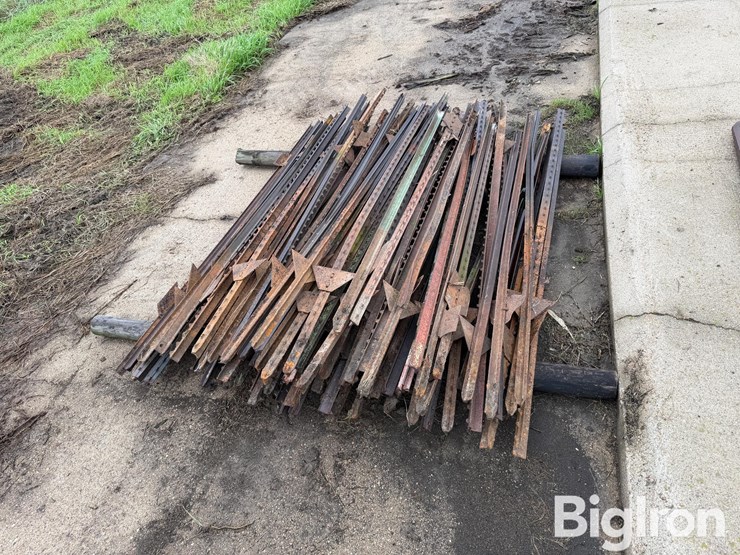 steel-t-posts-image-6