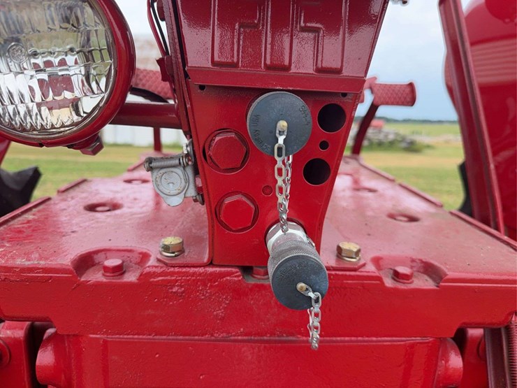 farmall-560-hi-clear-image-52