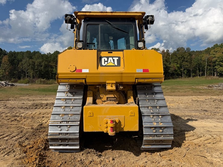 caterpillar-d8t-image-6