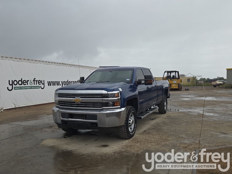 2015-chevrolet-silverado-2500-image-1