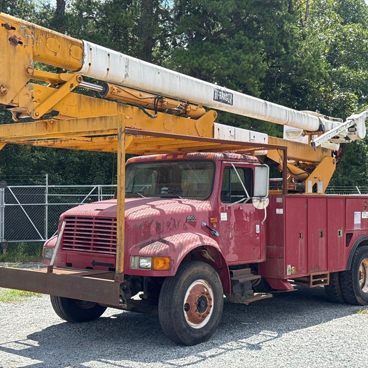 2000 INTERNATIONAL 4900