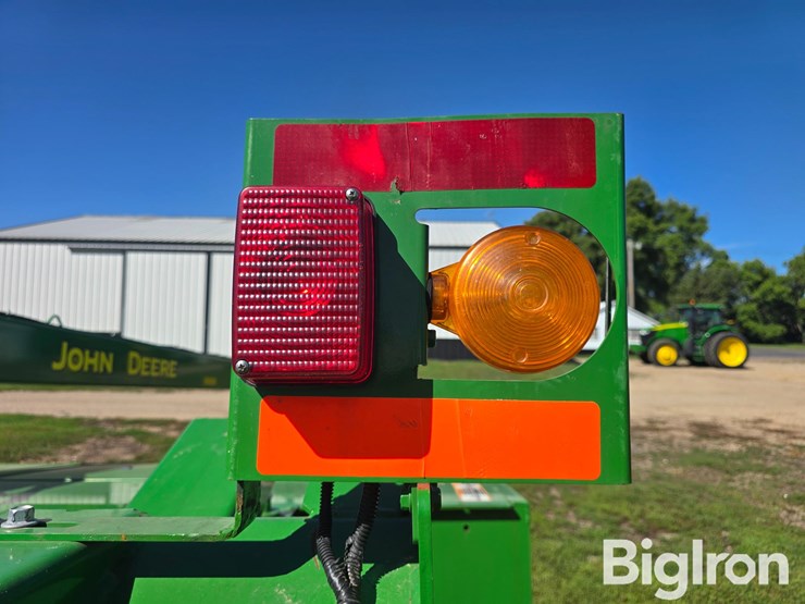 2014-john-deere-946-image-9