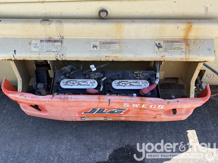 2015-jlg-3246es-image-13