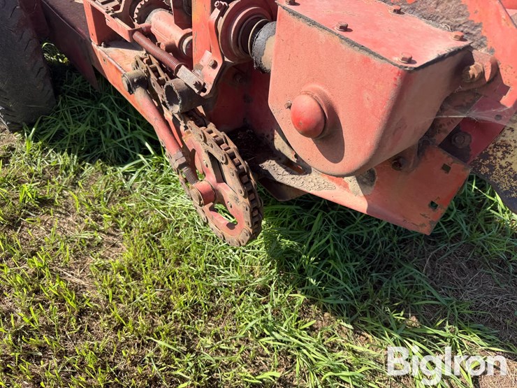 new-holland-790-image-20