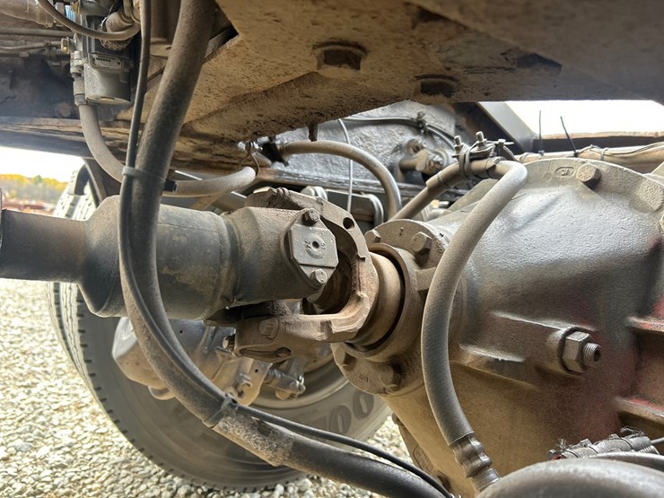 2001-caterpillar-c15-image-29