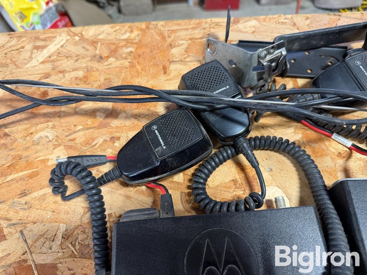 motorola-vhf-hiband-radios-image-15