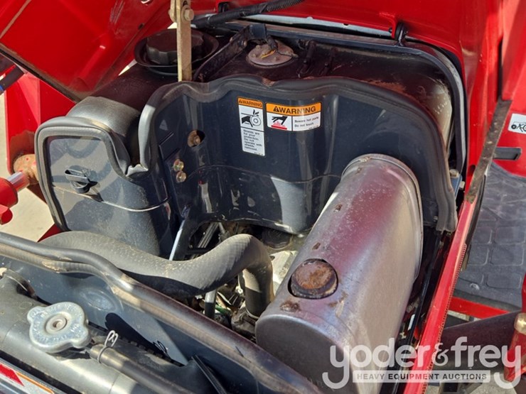 2010-massey-ferguson-1529-image-32