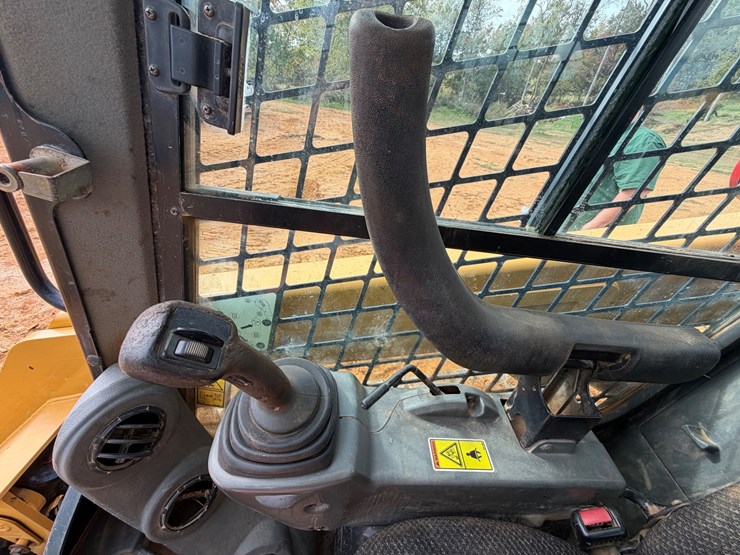 caterpillar-259d-image-31