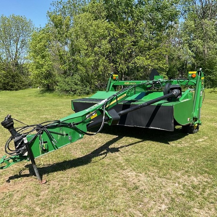 2016 JOHN DEERE 635