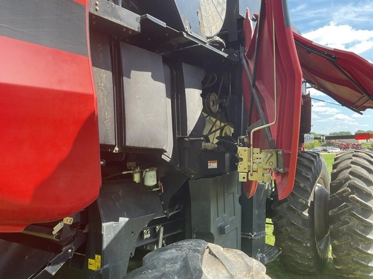 2005-case-ih-8010-image-11