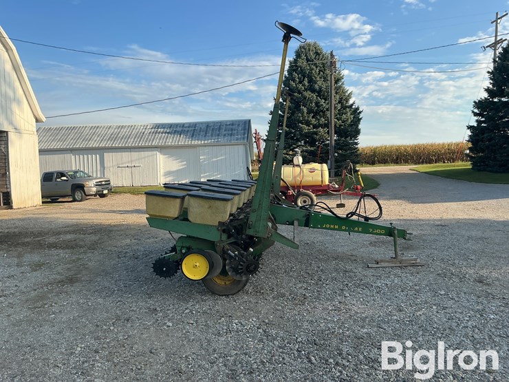 john-deere-7000-image-4