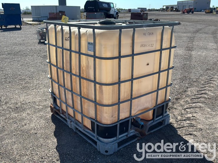 225-gal-water-carrier-image-1