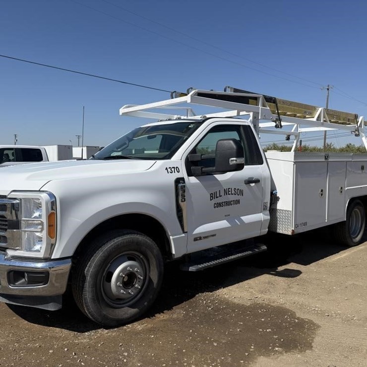 2024 FORD F350 XL