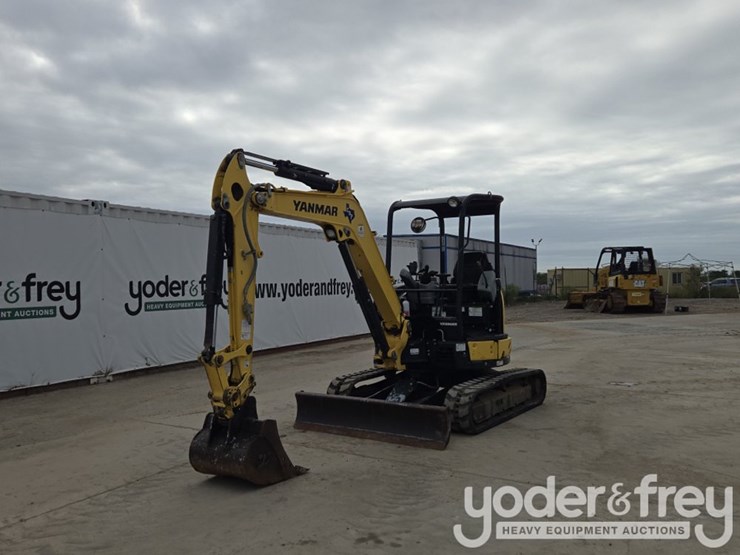 2020-yanmar-vio35-6a-image-1