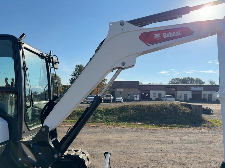 2023-bobcat-e60-image-11