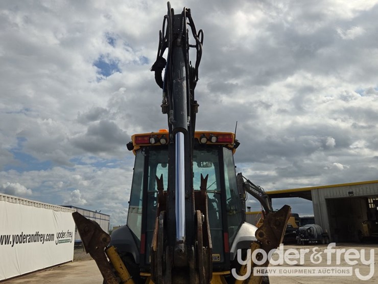 2020-deere-310sl-image-33