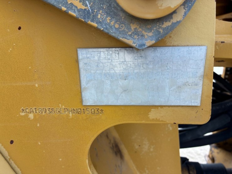 2004-caterpillar-938g-image-18
