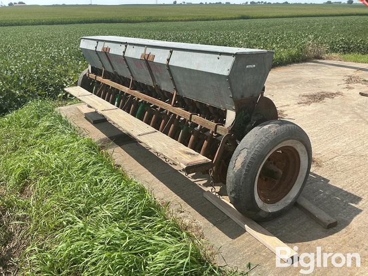 john-deere-10-image-5