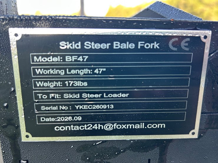 #167-•-quick-attach-bale-fork-image-2