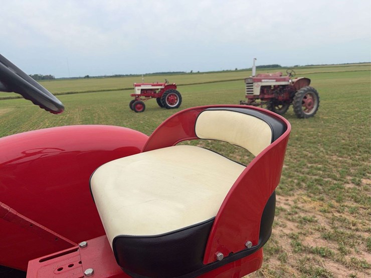 farmall-560-diesel-hi-clear-image-38