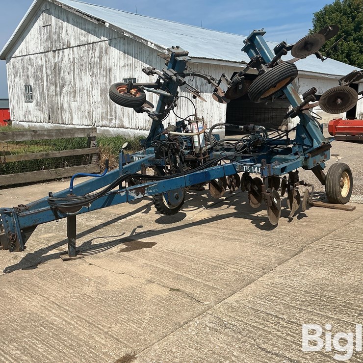 Blu-Jet TB140 11 Shank Anhydrous Toolbar