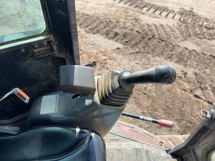 2019-yanmar-vio50-6a-image-30