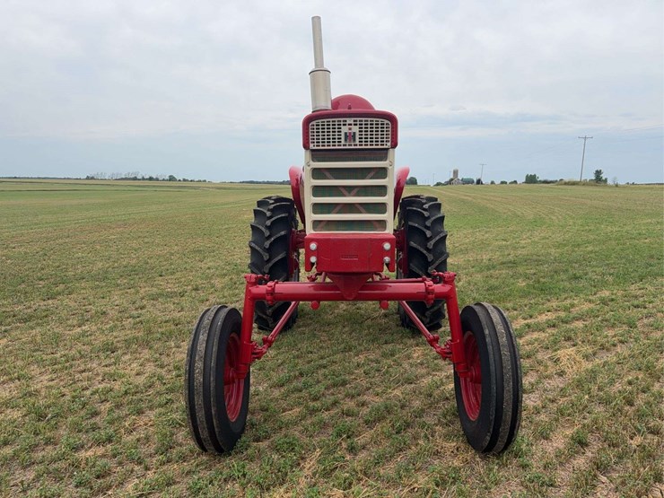 farmall-560-lp-hi-clear-image-8