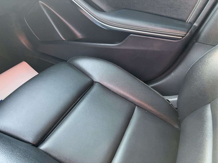 2020-mercedes-benz-gla250-image-11