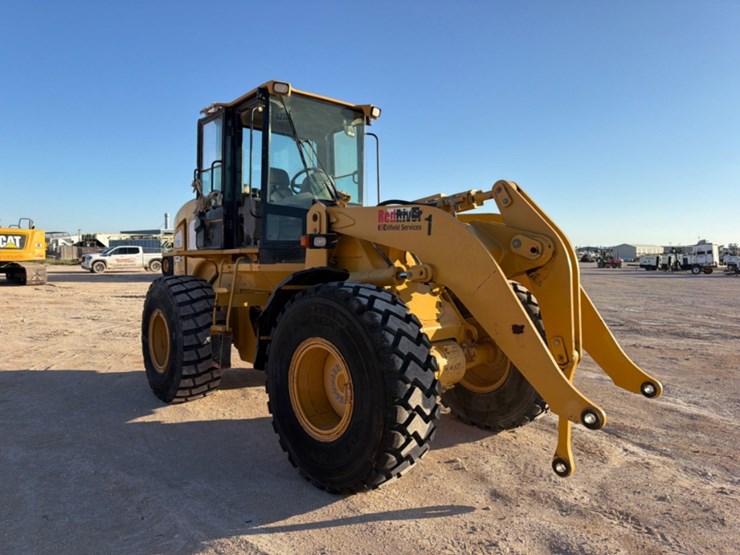 2008-caterpillar-928g-image-3