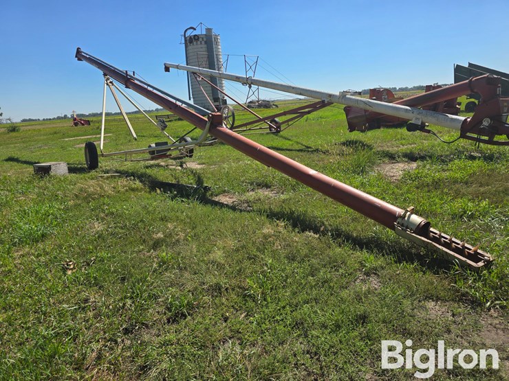 buhler-farm-king-851-image-3