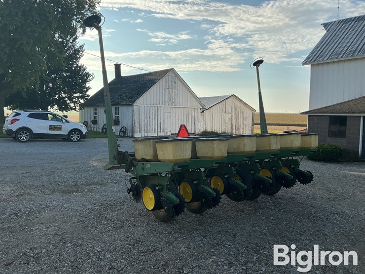 john-deere-7000-image-7