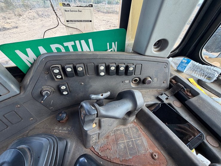 caterpillar-d8t-image-36