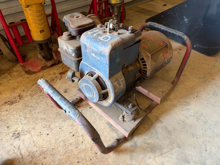 #116-•-homelite-textron-model-e1700-1-portable-generator-image-1
