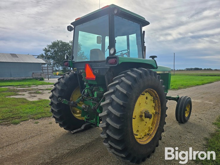 1982-john-deere-4240-image-5