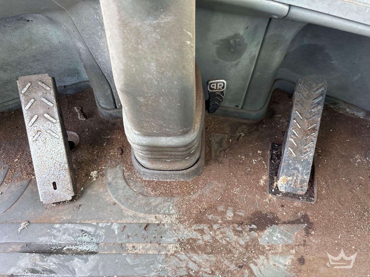deere-244j-image-21