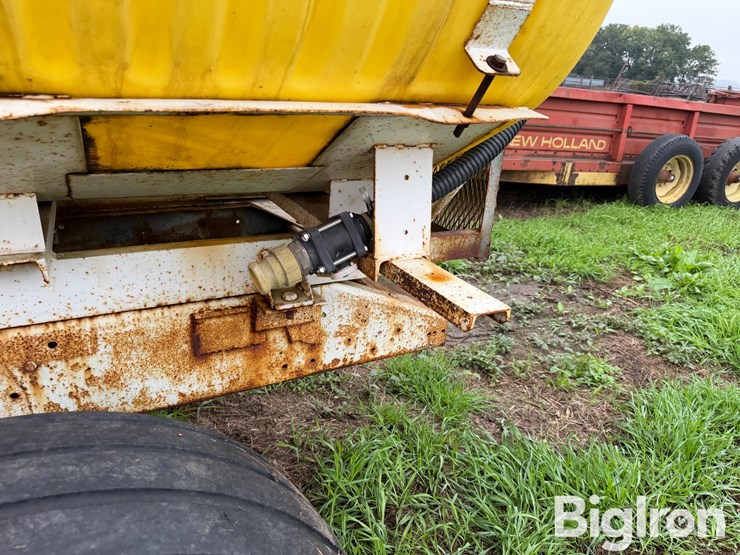 1600-gal-t/a-nurse-tank-trailer-image-18