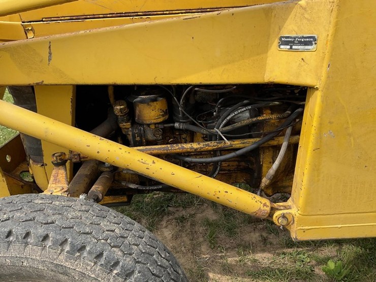 1966-massey-ferguson-2135-image-10