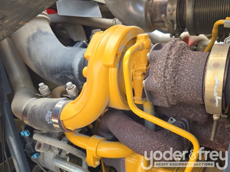 2020-deere-310sl-image-46