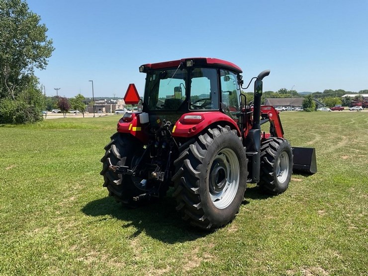2020-case-ih-farmall-120c-image-5