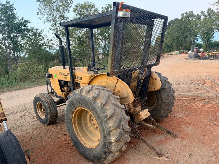 new-holland-545d-image-3