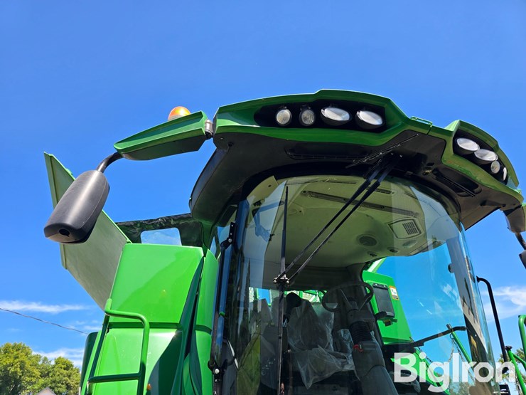 2015-john-deere-s660-image-20