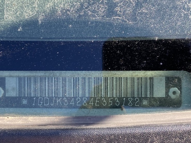 2004-gmc-sierra-3500-image-12
