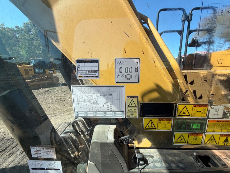 caterpillar-320e-image-34