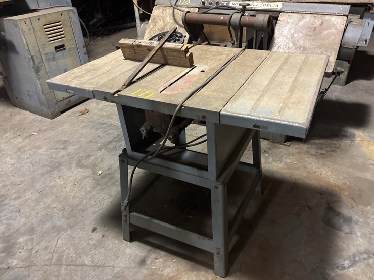 #171-•-delta-34-444-stationary-table-saw-on-stand-image-3