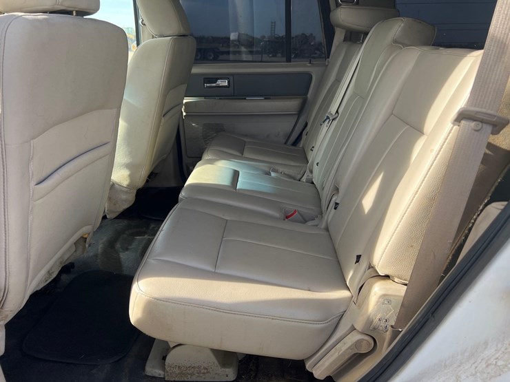 2009-ford-expedition-image-14
